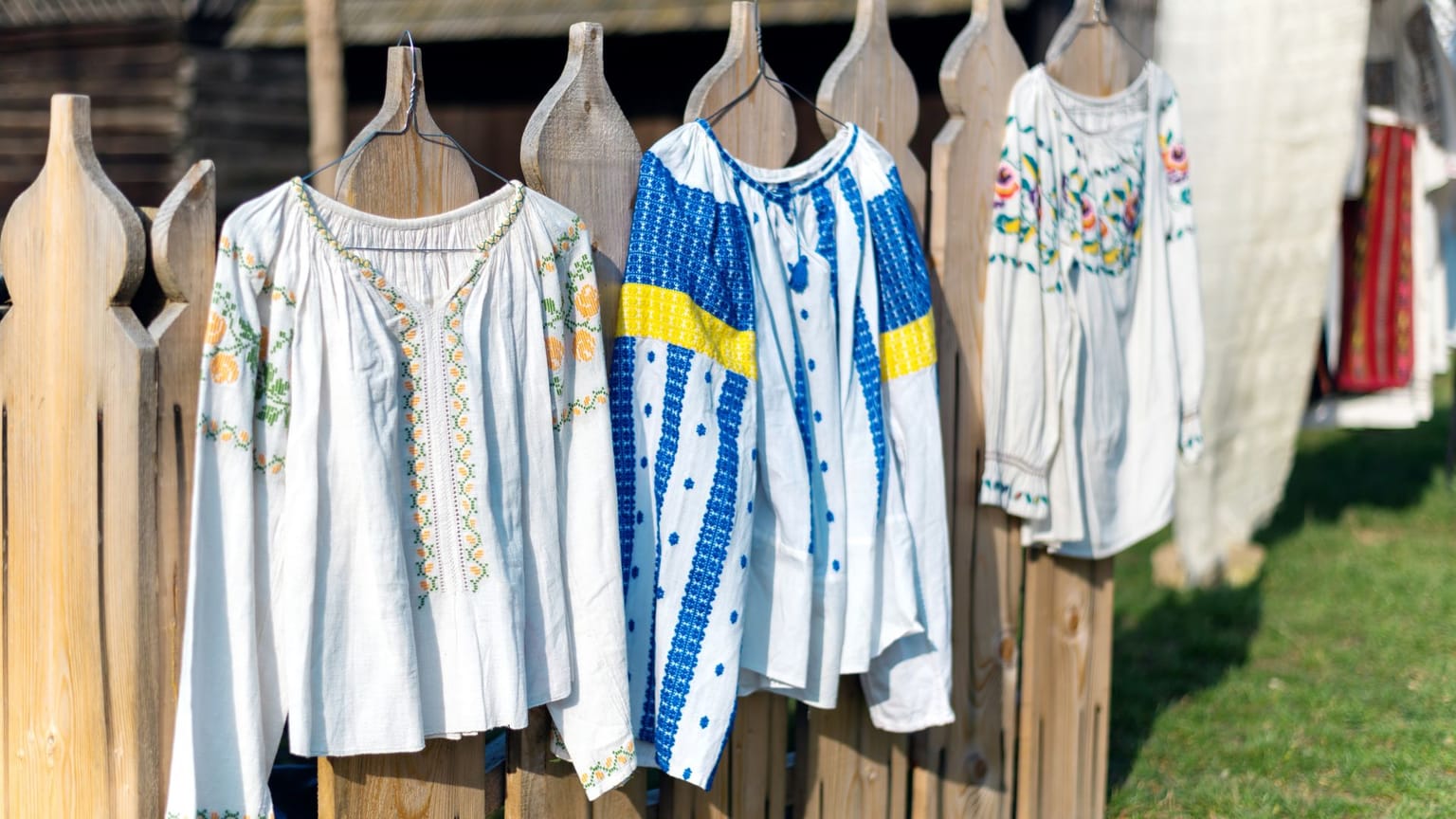 Customização de Roupas com Bordado: Dê Nova Vida ao Seu Guarda-Roupa