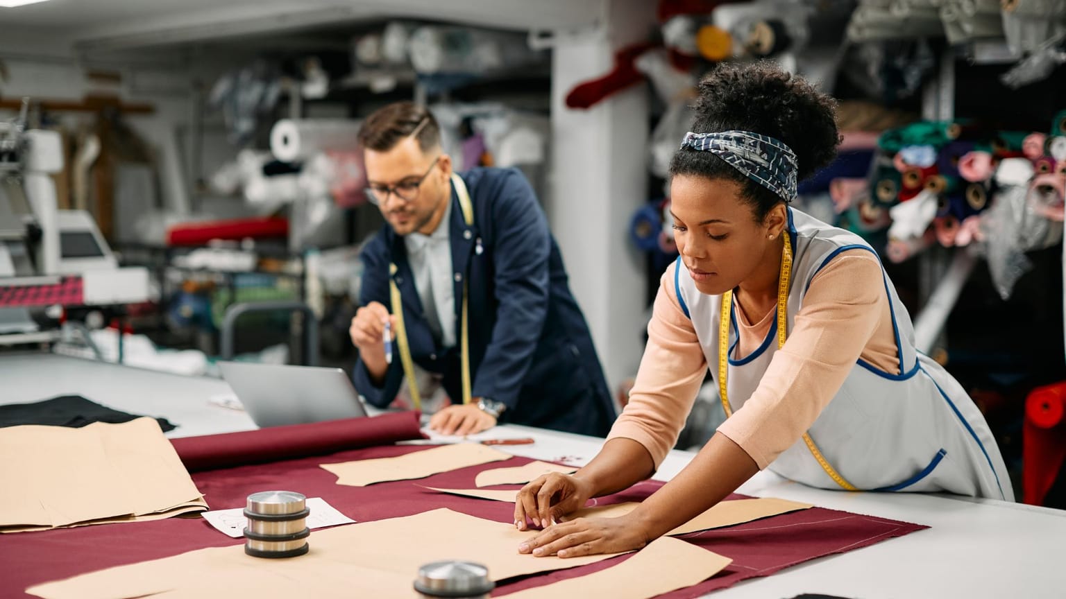 5 técnicas de costura que todo iniciante precisa dominar